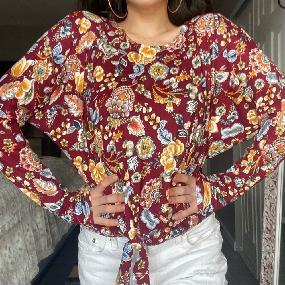Floral Long Sleeve Blouse 🌹⭐️